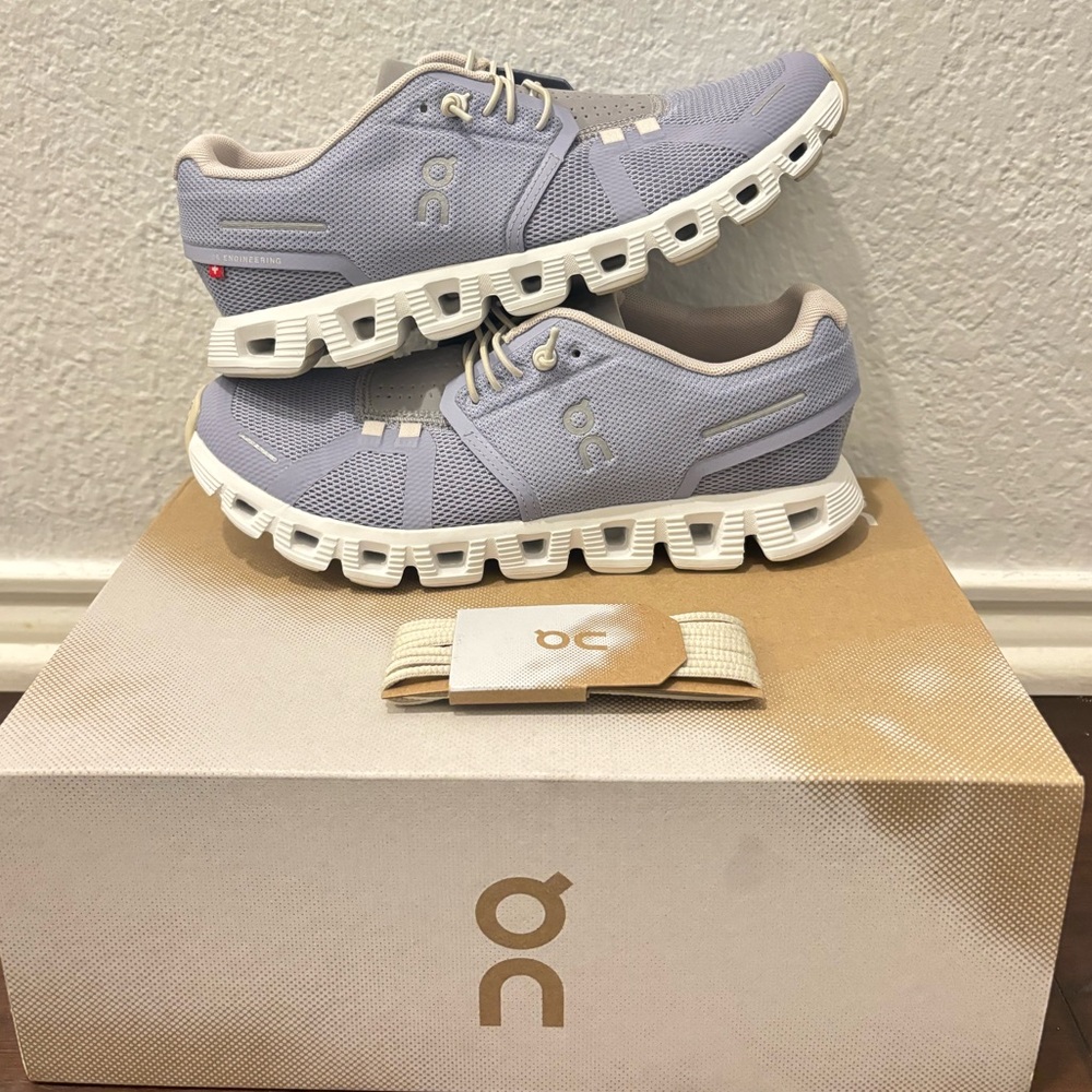 NEW On Running Women's Lavender Shoes - ON CLOUD 5 IN NIMBUS ALLOY SIZE 7 WOMEN